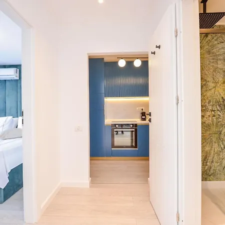 Celeste - One Bedroom - Next To Victoria Avenue And Cismigiu Park