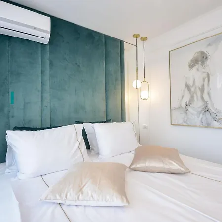 Celeste - One Bedroom - Next To Victoria Avenue And Cismigiu Park Appartement