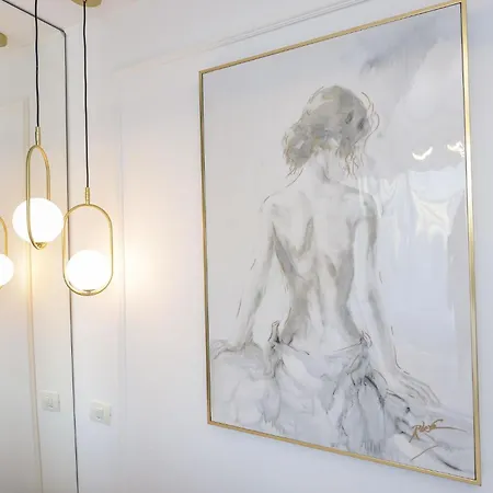 Appartement Celeste - One Bedroom - Next To Victoria Avenue And Cismigiu Park *